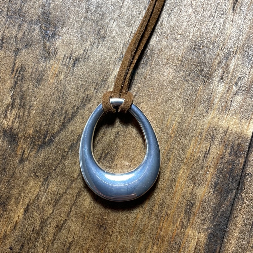 Leather and silver loop necklace